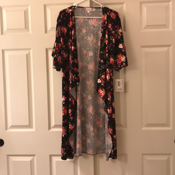 Velvet Shirley - Picture 1 of 6